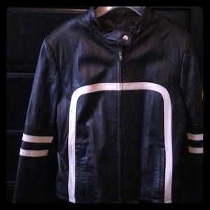 Wilson leather women’s jacket  size L